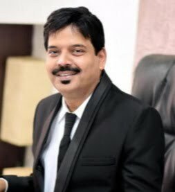 बी. कॉम. सी. ए./सी.एस./सी.एम.ए. की कक्षाओं में प्रवेश प्रारंभ –  डॉ.संतोष राय