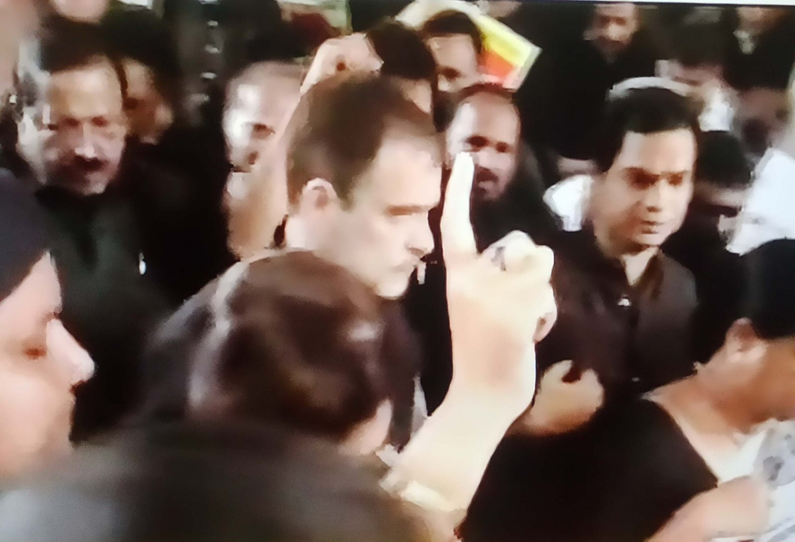 महंगाई बेरोजगारी के विरोध में कांग्रेसका दिल्ली में विरोध प्रदर्शन, राहुल गांधी लिए गए हिरासत में