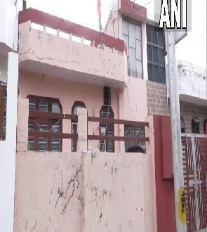 एक ही घर में बंद मिला 6 लोगों का शव, इलाके में फैली सनसनी, जांच में जुटी पुलिस…