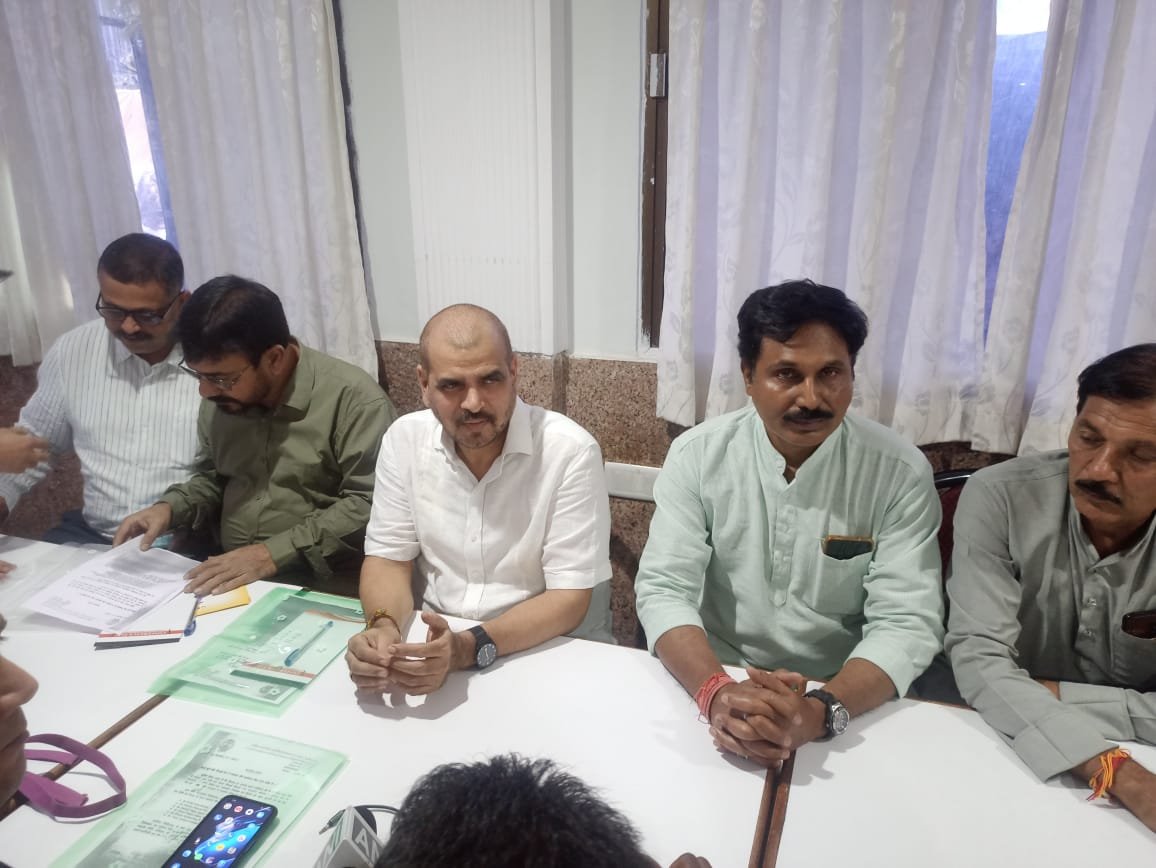 वैशाली नगर महाविद्यालय परिसर में 1 दिन के लिए लगेगा एम्स रायपुर अस्पताल, डायरेक्टर सहित 20 से अधिक विशेषज्ञ डॉक्टर रहेंगे उपलब्ध, अब तक 200 से ज्यादा नागरिकों ने कराया पंजीयन वैशाली नगर महाविद्यालय परिसर में 1 दिन के लिए लगेगा एम्स रायपुर अस्पताल, डायरेक्टर सहित 20 से अधिक विशेषज्ञ डॉक्टर रहेंगे उपलब्ध, अब तक 200 से ज्यादा नागरिकों ने कराया पंजीयन