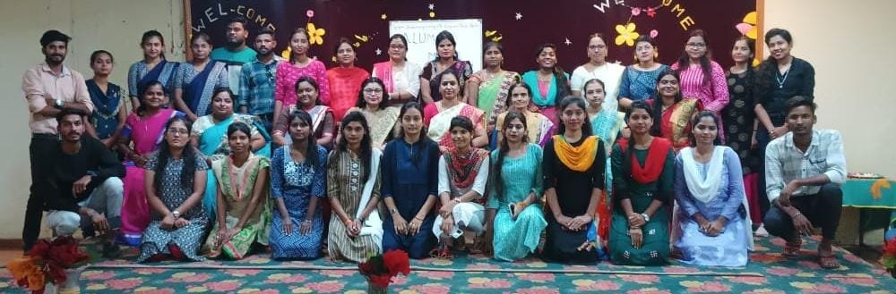 शंकराचार्य काॅलेज हुडको में हर्षोल्लास से मना विश्व शांति दिवस, शिक्षा के माध्यम से नस्लवाद को खत्म करने की हो पहल-सुजाता