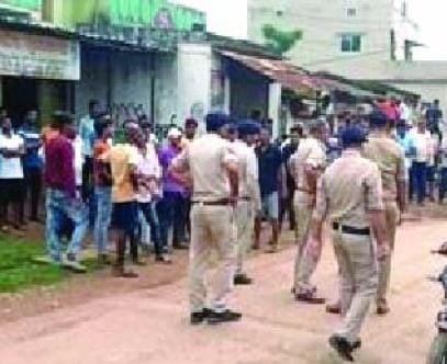 ट्रक की ठोकर से युवती की मौत, भिलाई-3 जा रही थी युवती, ग्रामीणों ने किया चक्काजाम