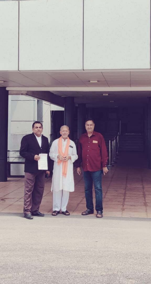 दुर्ग से बिलासपुर तक लोकल ट्रेन का किया जाए परिचालन ,उत्तर भारत रेल यात्री सेवा समिति के पदाधिकारियों ने रेलवे महाप्रबंधक को सौंपा ज्ञापन