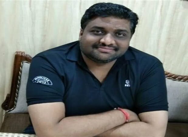 सूदखोरों से तंग आकर इंजीनियर ने जहर खाकर की आत्महत्या, एसपी के नाम लिखें 6 पन्ने के सुसाइड नोट में बया की प्रताड़ना, पार्षद, सरपंच एवं एक अन्य के खिलाफ अपराध दर्ज