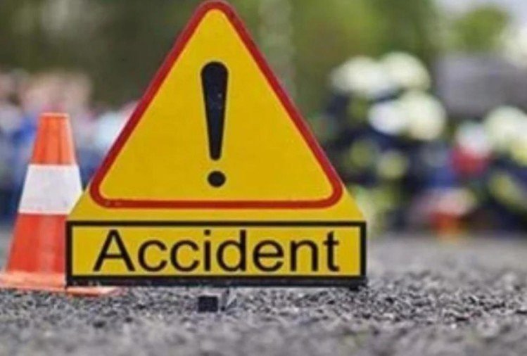 भिलाई टाउनशिप के ग्लोब चौक पर Accident 🛑 स्कूटी की आमने सामने भिड़ी, महिला और युवक घायल, गणेश उत्सव घूमने के दौरान देर रात दुर्घटना