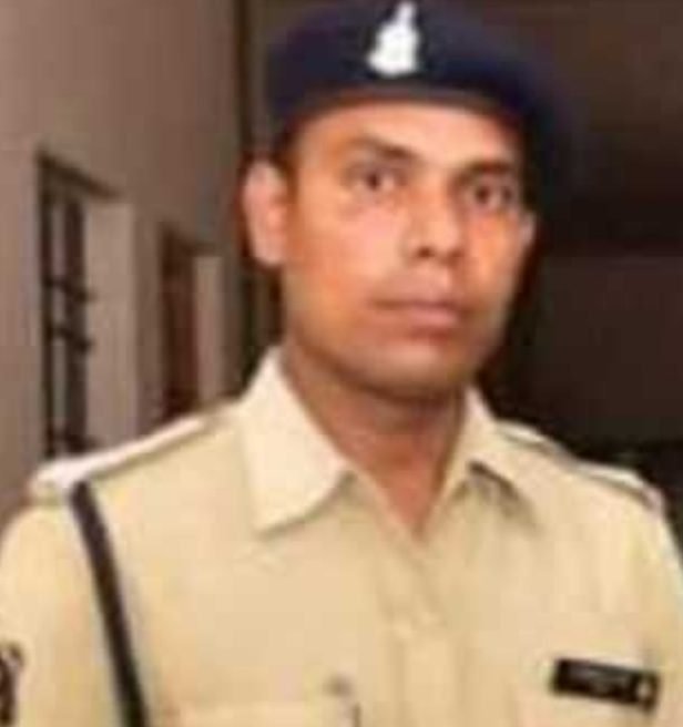 सिपाही ने खुद को गोली मारी, जांच में जुटी पुलिस, आत्महत्या का कारण अज्ञात