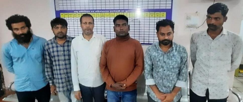 ट्रैफिक थाना देख चलती कार से कूद व्यवसायी ने बचाई जान, दो दिन तक आरोपियों के चंगुल में फंसा रहा