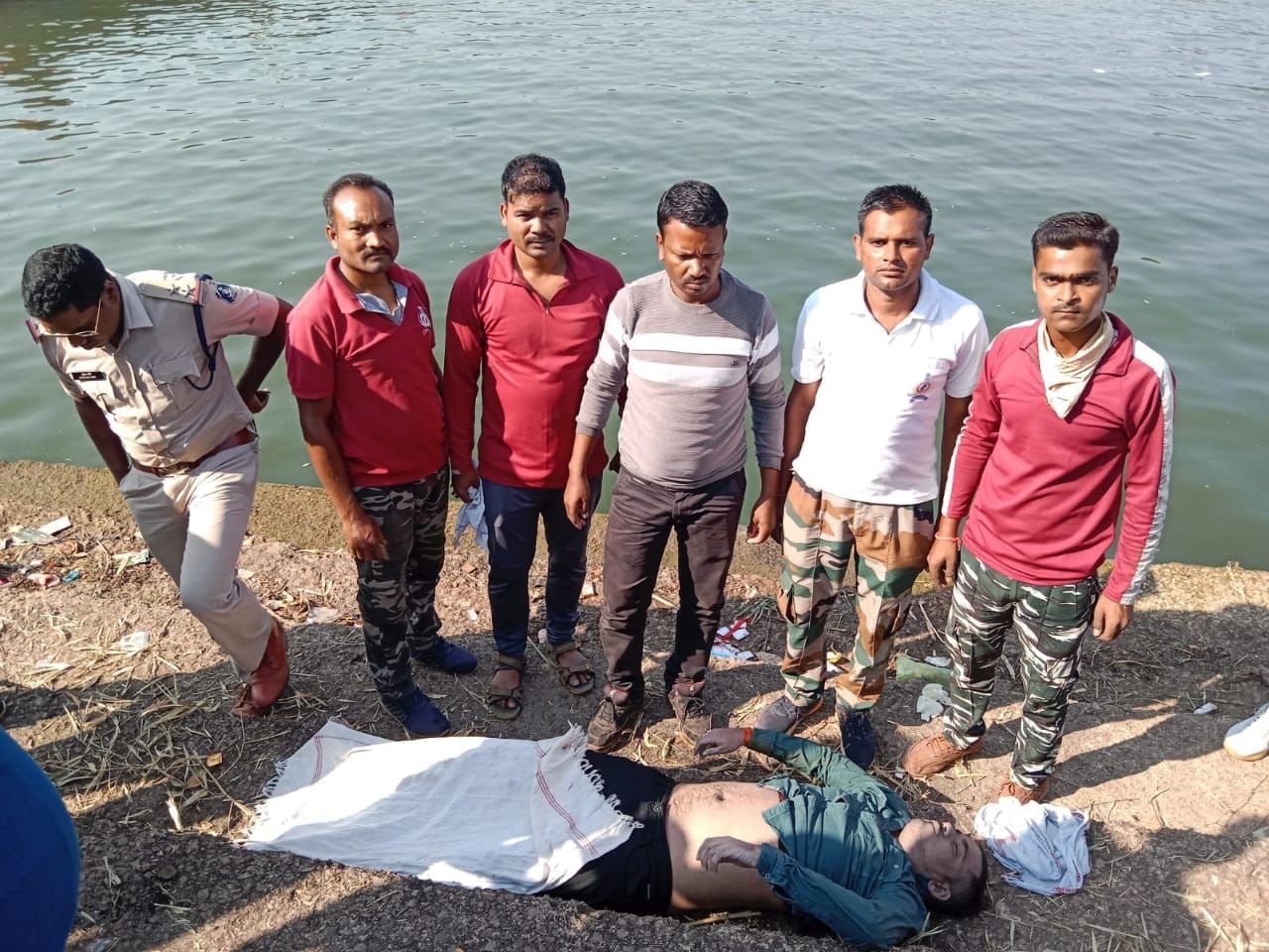 दुर्ग के युवक का शव मिला शिवनाथ नदी के उरला एनीकट मे, एसडीआरएफ टीम ने रेस्क्यू के बाद निकाला बाहर