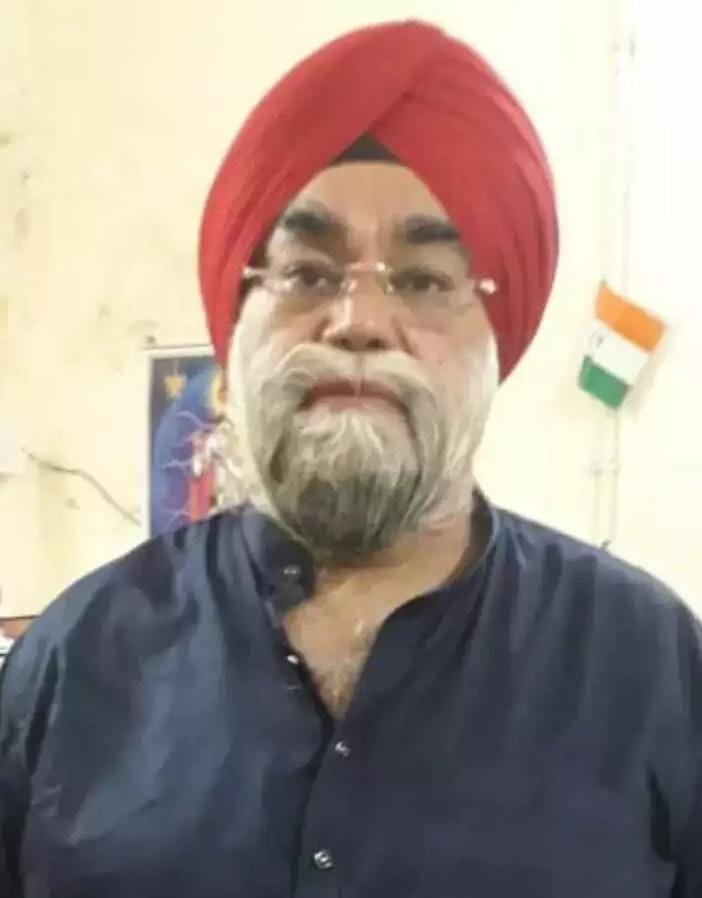 एसडीएम और नायब तहसीलदार पर हमला करने वाला शराब कारोबारी एयरपोर्ट से गिरफ्तार