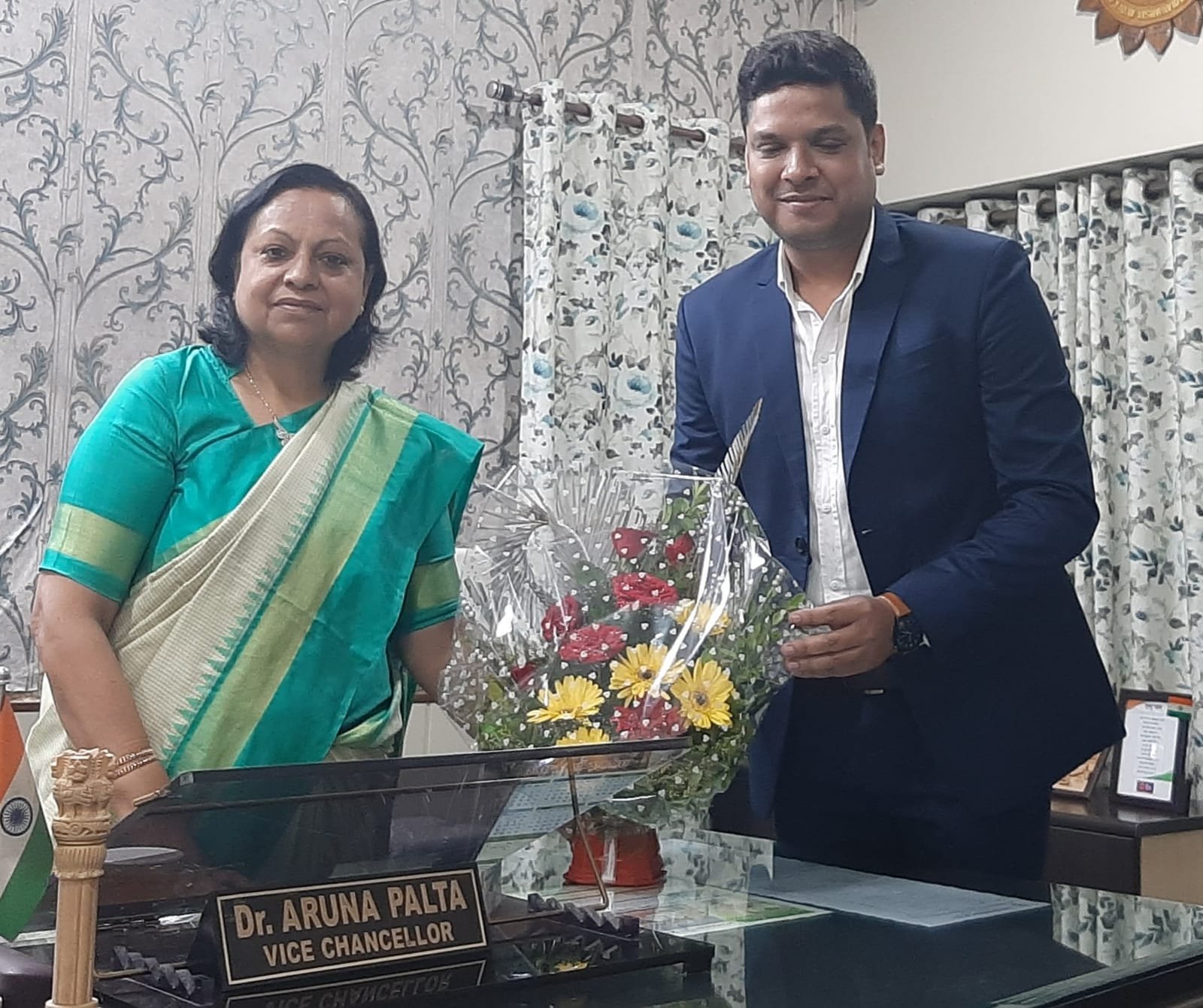 हेमचंद यादव विश्वविद्यालय दुर्ग में सहायक कुलसचिव ने किया कार्यभार ग्रहण हेमचंद यादव विश्वविद्यालय दुर्ग में सहायक कुलसचिव ने किया कार्यभार ग्रहण