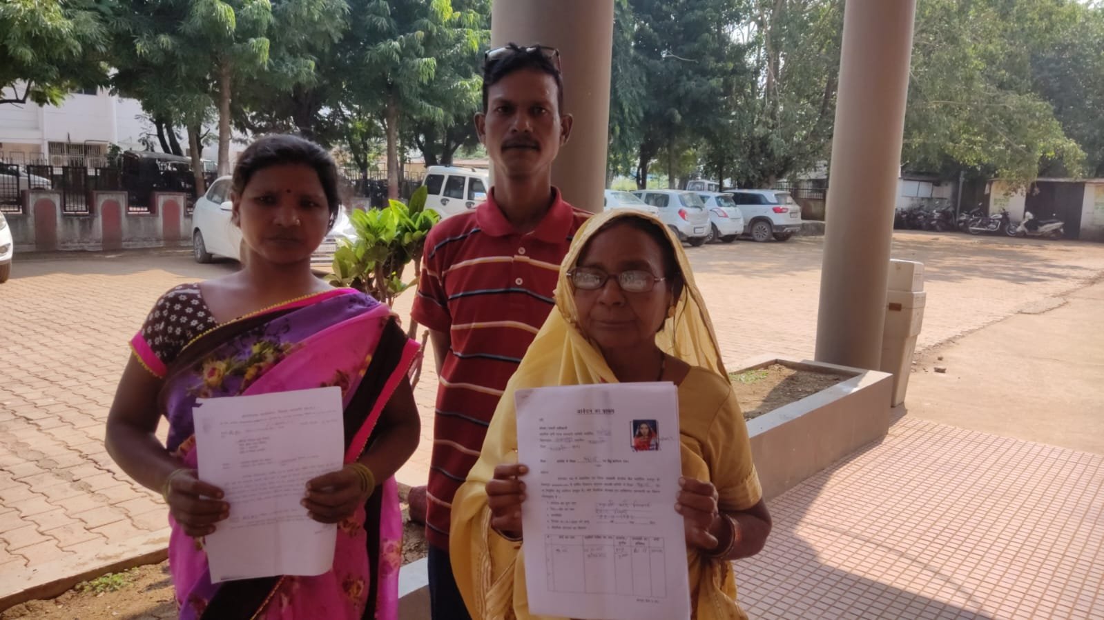 नौकरी की आस में 15 साल से बलिदानी के स्वजन काट रहे सरकारी दफ्तर के चक्कर, सिर्फ मिला कोरा आश्वासन