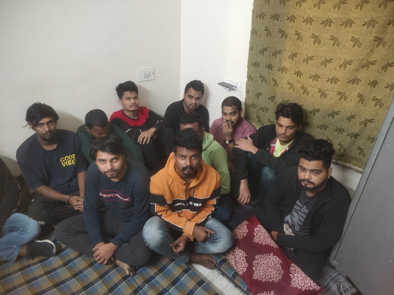 अभी अभी भोपाल में आनलाईन सट्टा की तीन ब्रांच दुर्ग पुलिस ने की ध्वस्त, आरोपी ले भिलाई लौट रही टीम
