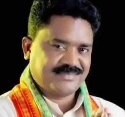 छत्तीसगढ़ की राजनीति में भूचाल – नाबालिग से रेप के मामले में उप चुनाव भाजपा प्रत्याशी ब्रह्मानंद को गिरफ्तार करने कांकेर में झारखंड पुलिस की दबिश