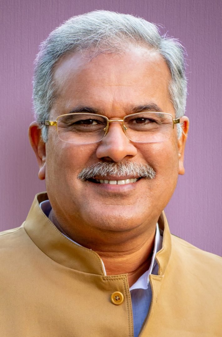 दुर्ग जिले के इस गांव में बस कुछ ही देर में शुरू होगी मुख्यमंत्री की भेंट मुलाकात , 44 करोड़ रुपये के कार्यों की देंगे सौगात