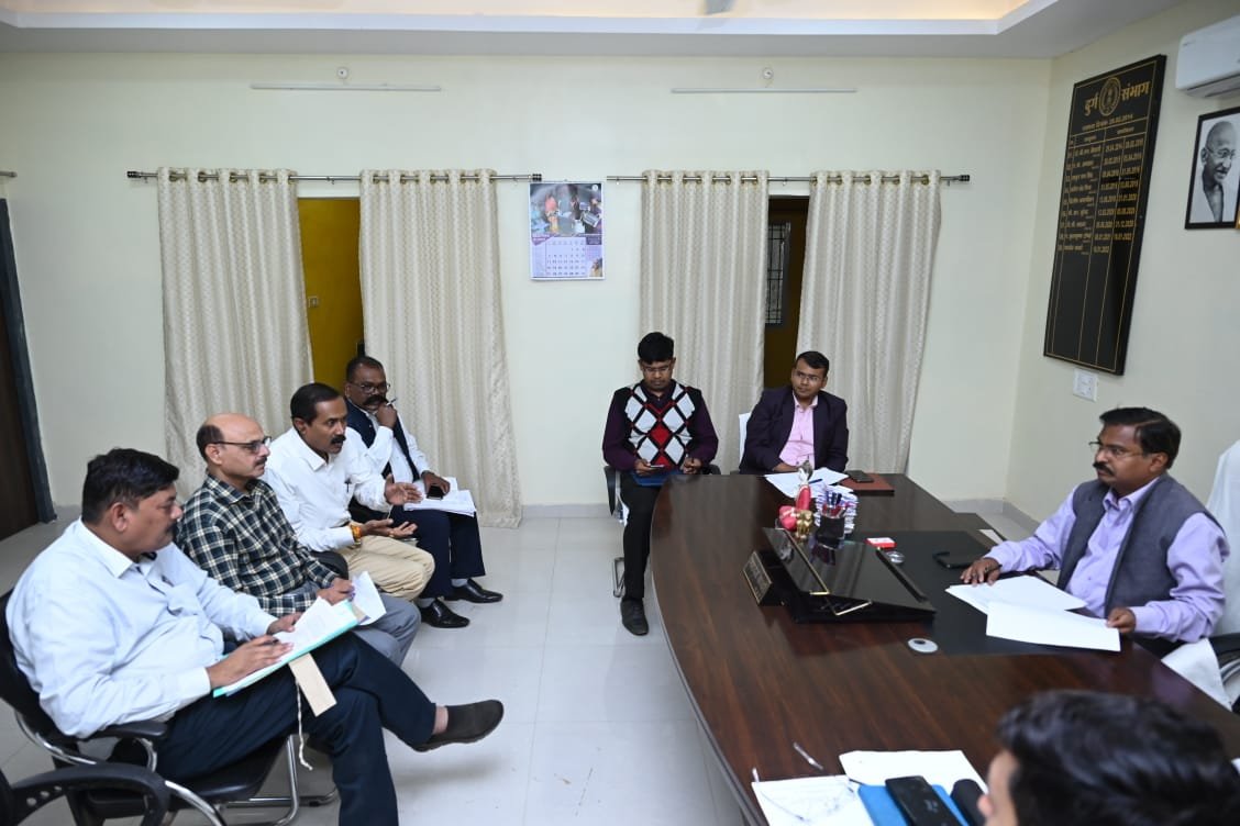 संभाग स्तरीय ओलंपिक खेलों का आयोजन 13 और 14 दिसंबर को भिलाई विद्यालय सेक्टर 2 में, संभागायुक्त ने अधिकारियों को दिये तैयारी के निर्देश, 3500 खिलाड़ी लेंगे हिस्सा