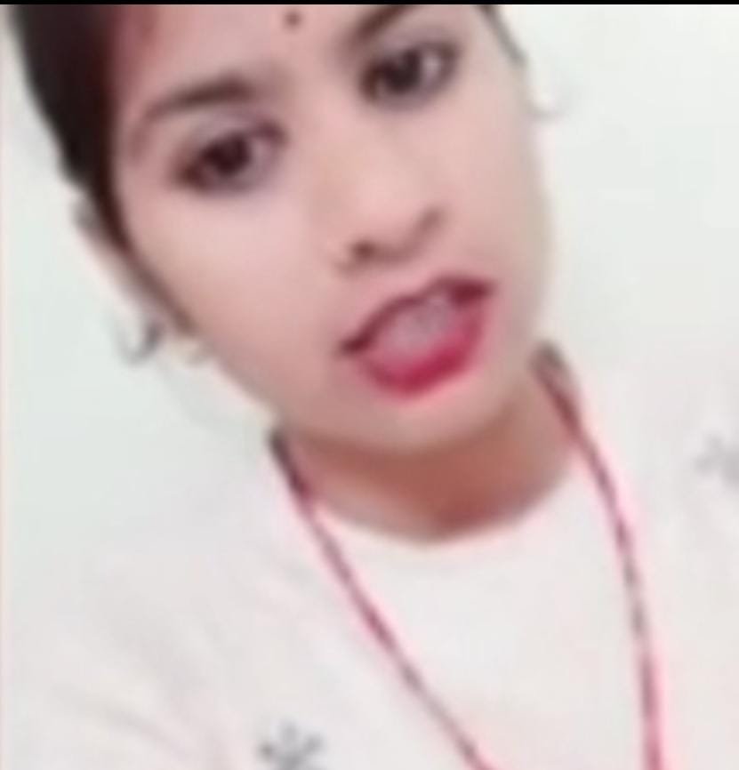 <em>घर से भाग प्रेमी से की शादी, जान को खतरा बता युवती ने बनाया विडियो</em>