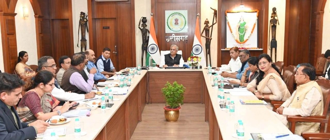 <em>छत्तीसगढ़ में बाघों की संख्या बढ़ाने मध्यप्रदेश से लाए जाएंगे बाघ</em>, <em>बारनवापारा अभ्यारण्य फिर बनेगा बाघों का रहवास, छोड़ें जाएंगे टायगर</em>