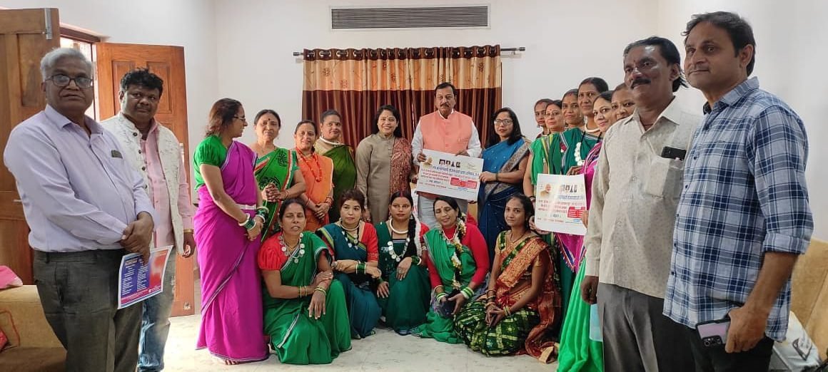 छत्तीसगढ़ की 8 स्वयं सहायता समूह के स्टॉल दिल्ली के प्रदर्शनी में लगेंगे 3 दिनों 7 से 9 दिसंबर तक, विमेन पावर के 20 सदस्य का दल कल होंगे दिल्ली रवाना छत्तीसगढ़ की 8 स्वयं सहायता समूह के स्टॉल दिल्ली के प्रदर्शनी में लगेंगे 3 दिनों 7 से 9 दिसंबर तक, विमेन पावर के 20 सदस्य का दल कल होंगे दिल्ली रवाना