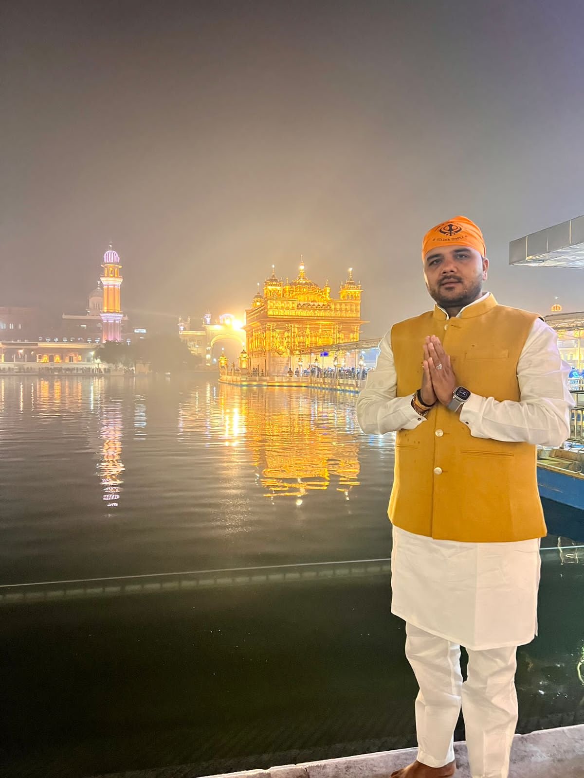 भिलाई कैन डू पर्वत फाउंडेशन के अध्यक्ष ने नव वर्ष पर स्वर्ण मंदिर में किए दर्शन, प्रदेश वासियों के लिए की सुख, शांति, समृद्धि की कामना भिलाई कैन डू पर्वत फाउंडेशन के अध्यक्ष ने नव वर्ष पर स्वर्ण मंदिर में किए दर्शन, प्रदेश वासियों के लिए की सुख, शांति, समृद्धि की कामना