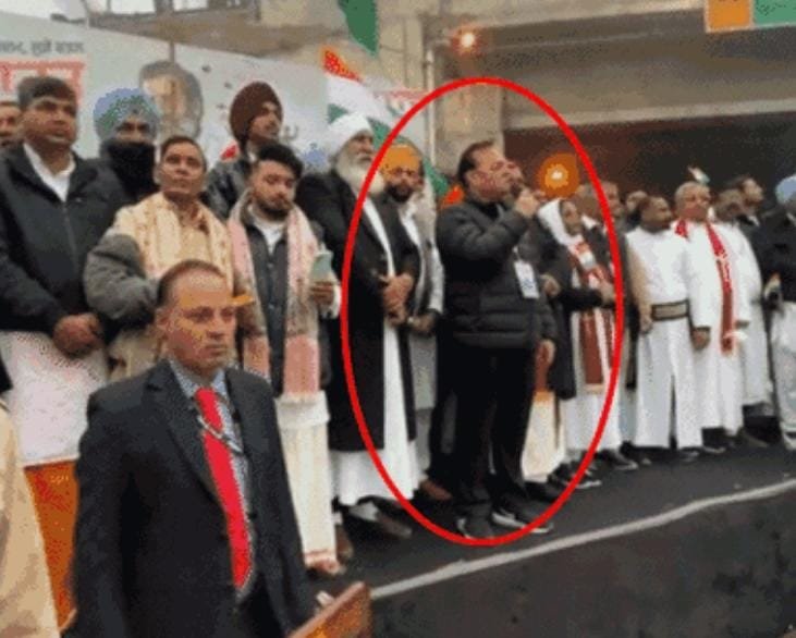 <em>राहुल गांधी की भारत जोडो़ यात्रा में सांसद की हृदयाघात से मौत, यात्रा रोक राहुल पहुंचे अस्पताल</em>
