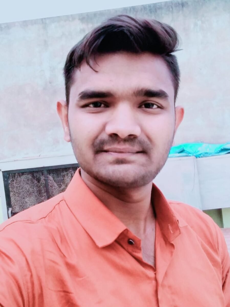 किसान पिता चाहते थे बेटा बड़ा होकर बने डॉक्टर, हिंदी मीडियम स्टूडेंट को थी लैंग्वेज प्राब्लम, तीन साल ड्रॉप के बाद सपना हुआ पूरा किसान पिता चाहते थे बेटा बड़ा होकर बने डॉक्टर, हिंदी मीडियम स्टूडेंट को थी लैंग्वेज प्राब्लम, तीन साल ड्रॉप के बाद सपना हुआ पूरा