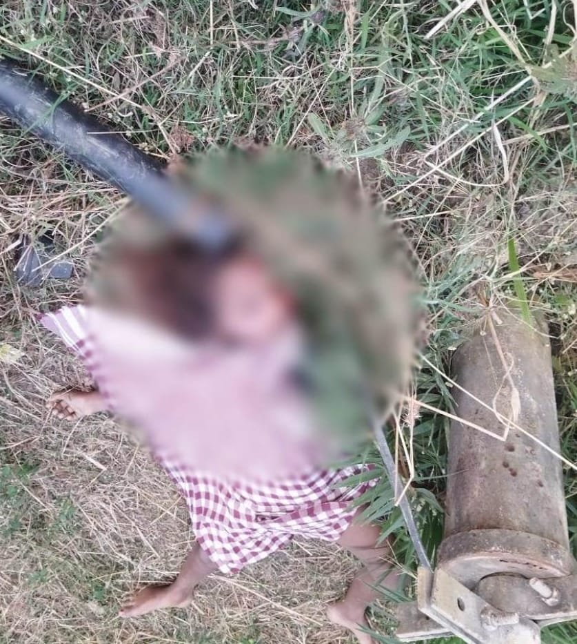 <em>BREAKING NEWS : मिला नाबालिग छात्रा का शव, दुष्कर्म के बाद हत्या की आशंका, जांच में जुटी पुलिस</em>