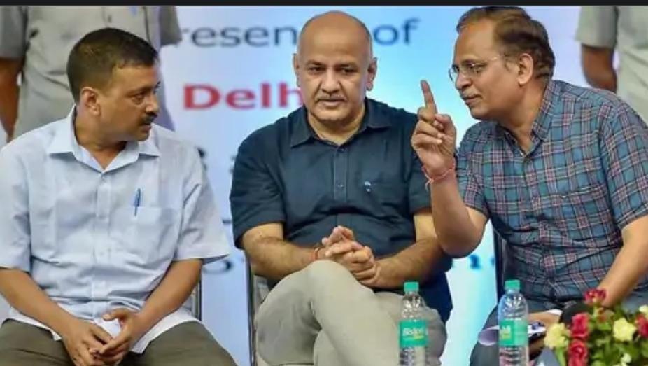 <em>दिल्ली के डिप्टी सीएम सिसोदिया का इस्तीफा, सीएम केजरीवाल ने किया स्वीकार</em>