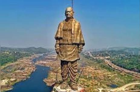 TALLEST STATUE IN THE WORLD : ये हैं दुनिया की 10 सबसे ऊंची प्रतिमाएं, जानें कितनी है स्टैच्यू ऑफ यूनिटी की ऊंचाई