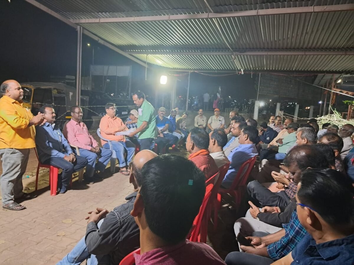 4 लाख अनियमित कर्मचारियों के नियमितीकरण सहित नौ सूत्रीय मांगों को लेकर बीएमएस का प्रदेश स्तरीय प्रदर्शन 3 मार्च को, भिलाई से बीएमएस के 500 से ज्यादा कार्यकर्ता कूचा करेंगे विधानसभा रायपुर 4 लाख अनियमित कर्मचारियों के नियमितीकरण सहित नौ सूत्रीय मांगों को लेकर बीएमएस का प्रदेश स्तरीय प्रदर्शन 3 मार्च को, भिलाई से बीएमएस के 500 से ज्यादा कार्यकर्ता कूचा करेंगे विधानसभा रायपुर