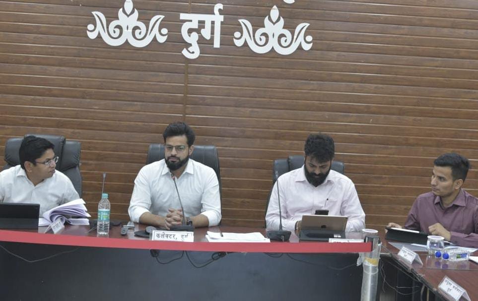 भिलाई के भीड़भाड़ इलाकों में बनाए जाएंगे 10 स्मार्ट टायलेट ✅ बेबी फीडिंग रूम से होंगे लेस-कलेक्टर की स्वीकृति, 🛑 बाजारों से लगातार हटाया जाएगा अतिक्रमण भिलाई के भीड़भाड़ इलाकों में बनाए जाएंगे 10 स्मार्ट टायलेट ✅ बेबी फीडिंग रूम से होंगे लेस-कलेक्टर की स्वीकृति, 🛑 बाजारों से लगातार हटाया जाएगा अतिक्रमण