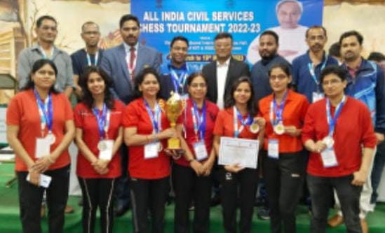 <em>छत्तीसगढ़ की महिला टीम ने लगातार तीसरी बार जीता रजत पदक 🟦 भुवनेश्वर आल इंडिया सिविल सर्विसेज चेस टूर्नामेंट</em>
