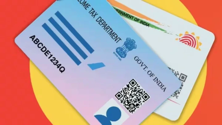 <em>Pan-Aadhaar Link: फिर आ गई डेडलाइन, 30 जून तक आधार से लिंक कर लें पैन, नहीं तो हो जाएगा इनवैलिड</em>