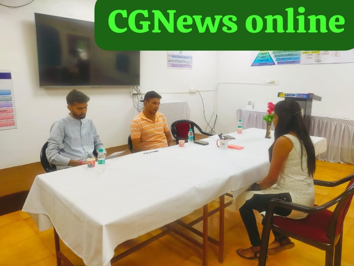 <em>साई कॉलेज में AXIS BANK का कैंपस प्लेसमेंट इंटरव्यू 🟫 14 स्टूडेंट्स FIRST राउंड में हुए SELECT</em>