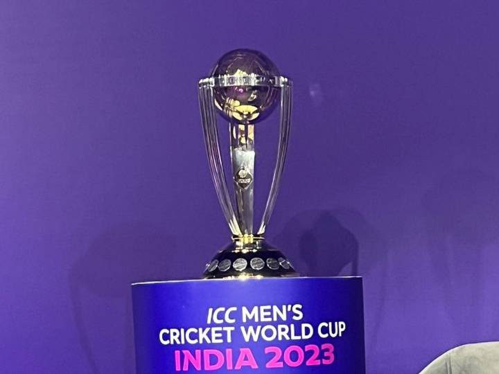 <em>ICC ODI World Cup 2023: वनडे वर्ल्ड कप देखने के लिए कर रहे हैं टिकट खरीदने का इंतजार? जानें कब शुरू होगी बुकिंग</em>