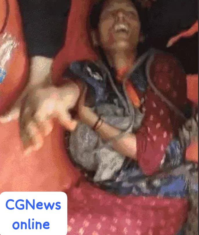 <em>बागेश्वर वाले बाबा के दरबार में भगदड़ से 10 घायल 🟠 5 लाख लोगों की भीड़ थी 🟠 कई लोग गर्मी-उमस से बेहोश हुए 🟠 फूंकने फांकने वाले चमत्कार अब बंद हो जाएंगे-बोले धीरेंद्र शास्त्री</em>