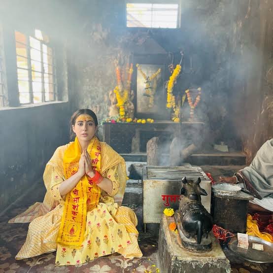 <em>Sara Ali Khan Video: भोलनाथ के दर्शन करने अमरनाथ धाम पहुंचीं सारा अली खान, सामने आया यात्रा का वीडियो</em>