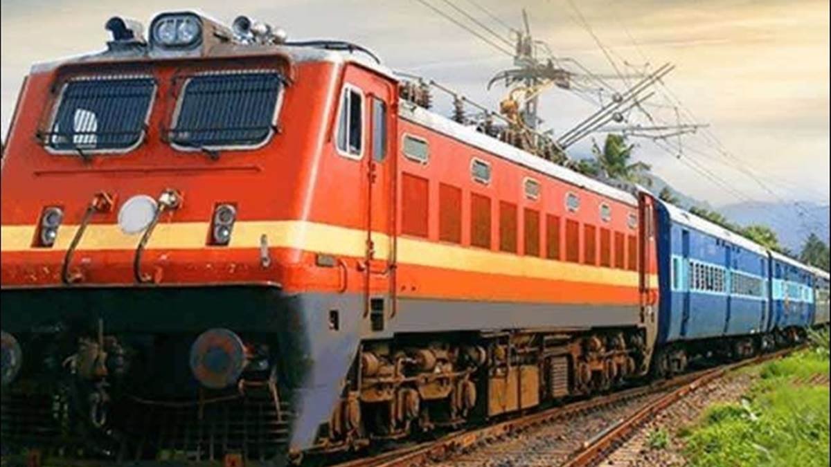 चैत्र नवरात्र महोत्सव : डोंगरगढ़ नवरात्रि मेले, रेलवे ने की विशेष ट्रेनों की व्यवस्था चैत्र नवरात्र महोत्सव : डोंगरगढ़ नवरात्रि मेले, रेलवे ने की विशेष ट्रेनों की व्यवस्था