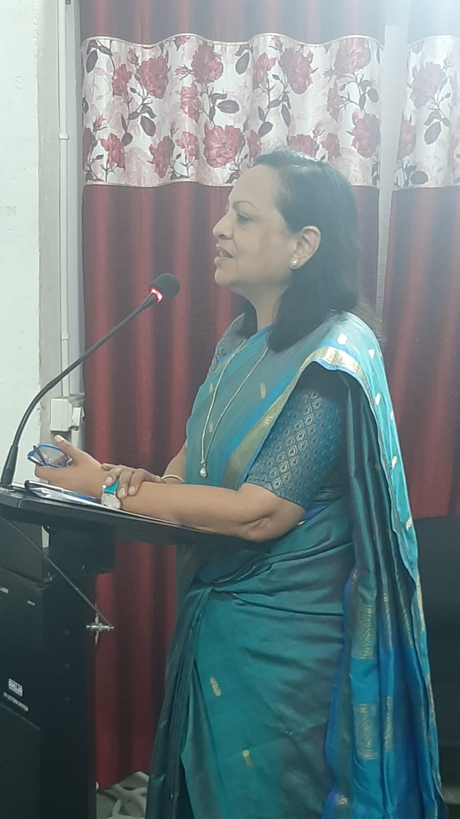 <em>समाज के हित में उपयोगी शोधकार्य करे, अलमारी में बंद रखने हेतु किए जाने वाले शोध कार्य स्वीकार नहीं करेगा विश्वविद्यालय – डॉ पल्टा, कुलपति ने ली शोध निर्देशक एवं शोधार्थियों की क्लाॅस</em>