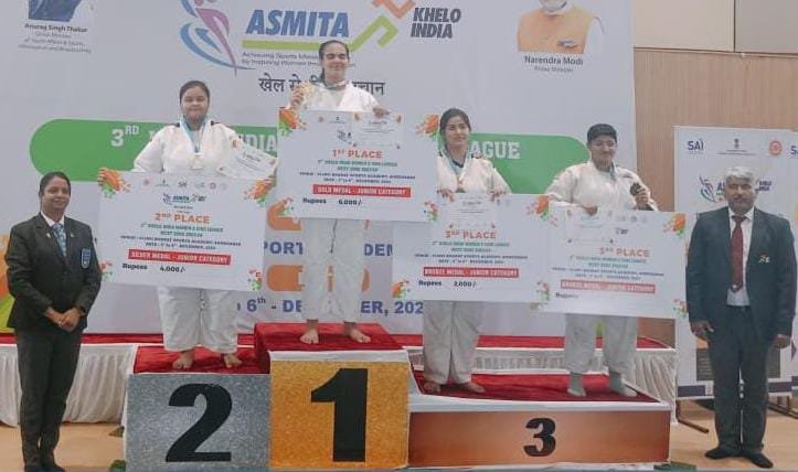 <em>तृतीय वूमेंस लीग राष्ट्रीय जूडो प्रतियोगिता में भिलाई की स्नेहा को रजत पदक</em>