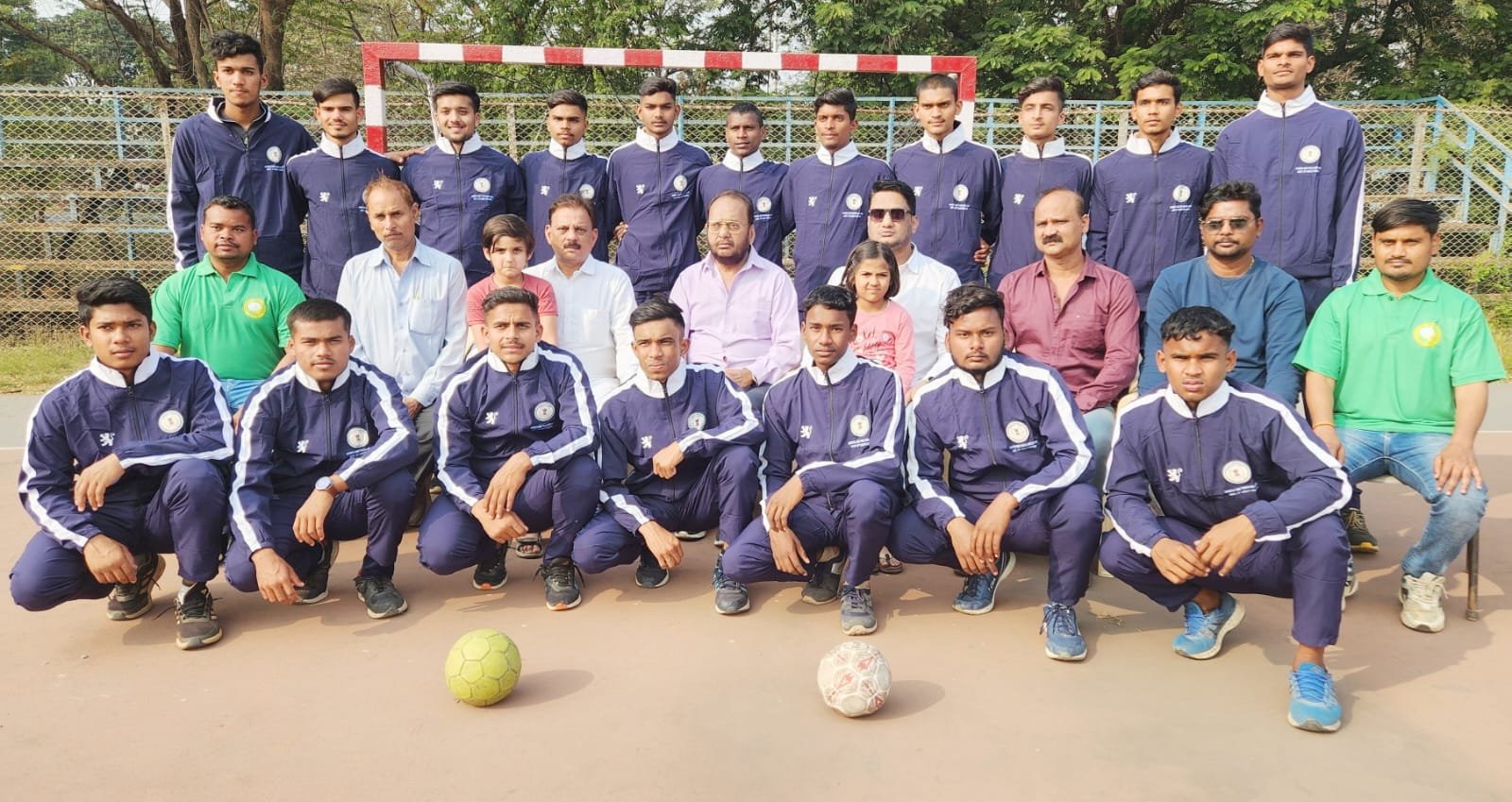 <em>46वीं जुनियर बालक राष्ट्रीय हैंडबाल प्रतियोगिता में भाग लेने छत्तीसगढ़ टीम कारोली (राजस्थान) रवाना</em>