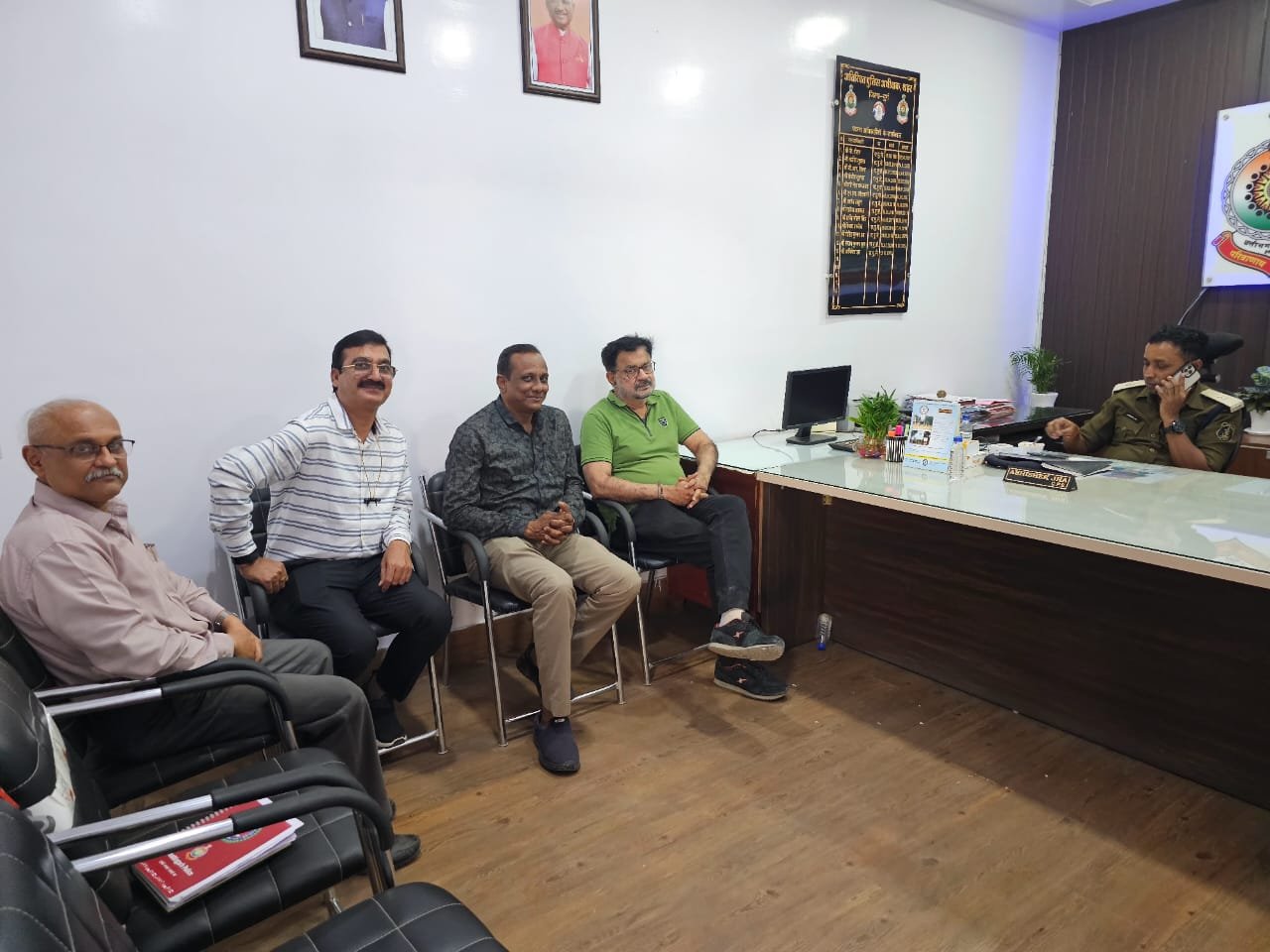 <em>नशीली दवाइयां का प्रयोग रोकने दुर्ग पुलिस की मुहिम, जिले में डॉक्टर पर्ची के बिना नहीं बिकेगी प्रतिबंधित दवाइयां</em>