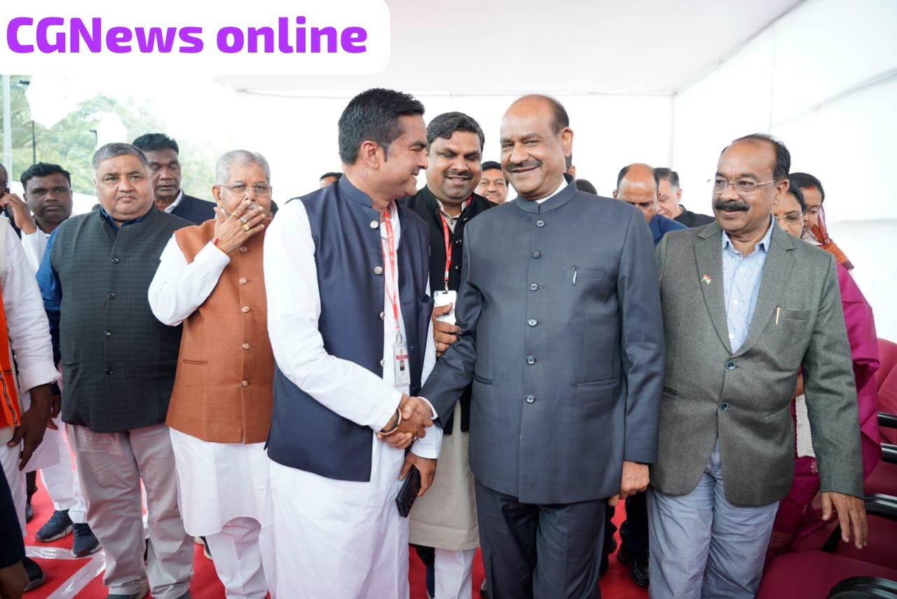 <em>विधानसभा प्रबोधन कार्यक्रम में पहुंचे लोकसभाध्यक्ष ओम बिरला से वैशाली नगर विधायक रिकेश ने की विशेष चर्चा 🟩 अनेक पहलुओं पर लिया मार्गदर्शन 🟦 राजस्थान में सेन समाज के लोगों पर भी हुई बातचीत</em>