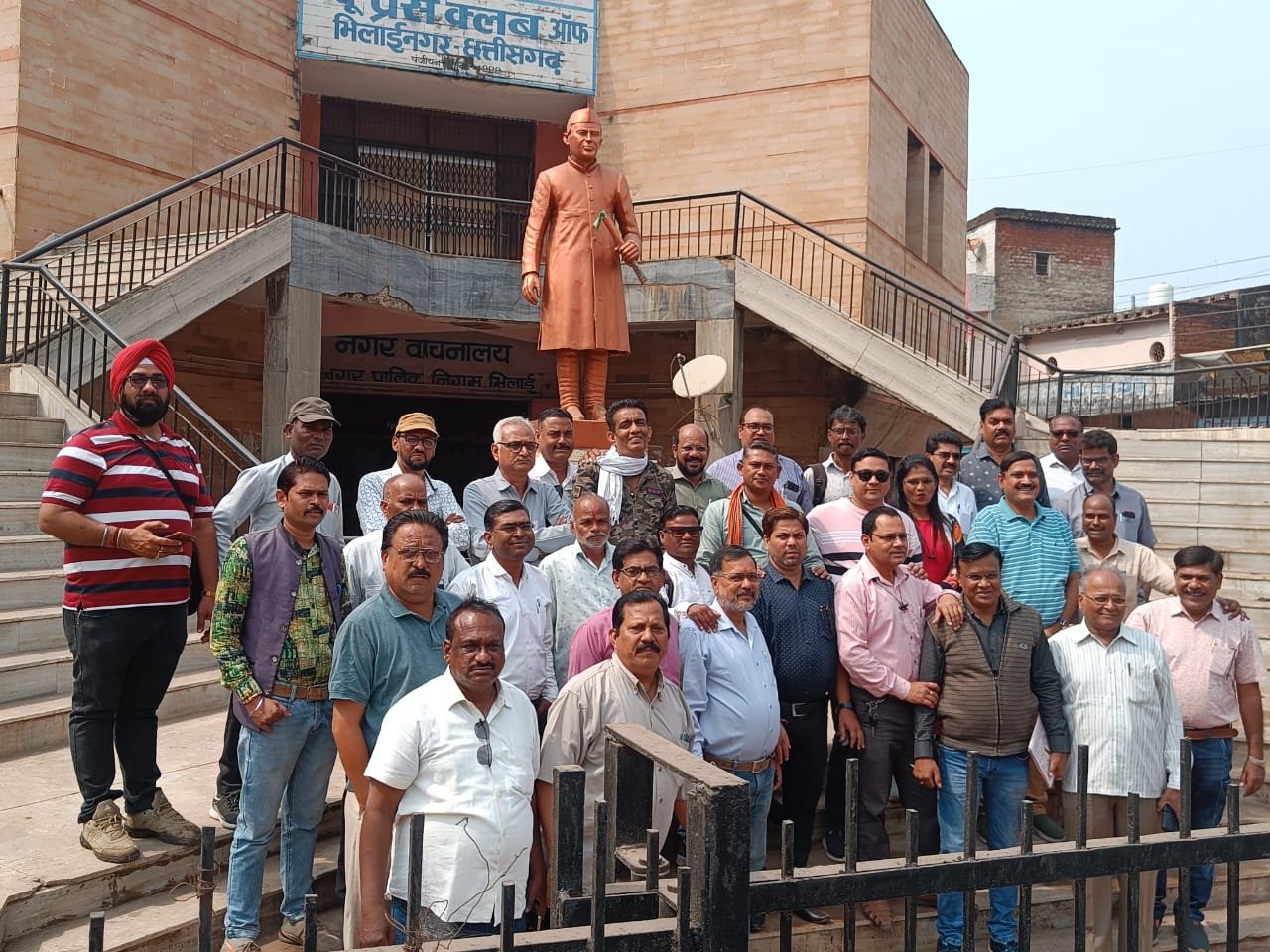 <em>भिलाई प्रेस क्लब का चुनाव 9 मार्च को 🟩 बहुमत के आधार पर सामान्य सभा बुला कर वर्तमान कार्यकारिणी की गई भंग</em> <em>भिलाई प्रेस क्लब का चुनाव 9 मार्च को 🟩 बहुमत के आधार पर सामान्य सभा बुला कर वर्तमान कार्यकारिणी की गई भंग</em>