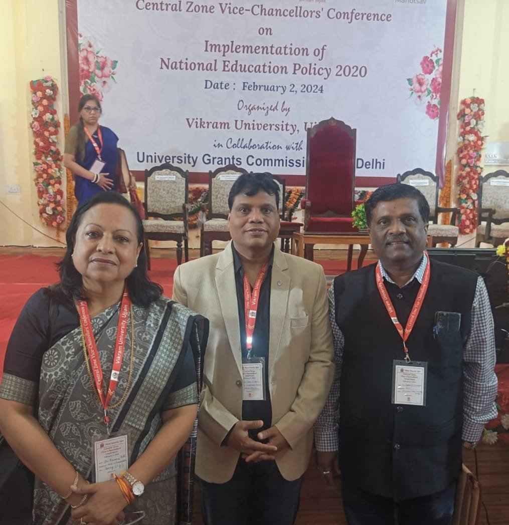 <em>उज्जैन में आयोजित राष्ट्रीय शिक्षा नीति 2020 पर राष्ट्रीय कार्यशाला में हेमचंद यादव विश्वविद्यालय के कुलपति डॉ पल्टा के विचारों को मिली सराहना</em>