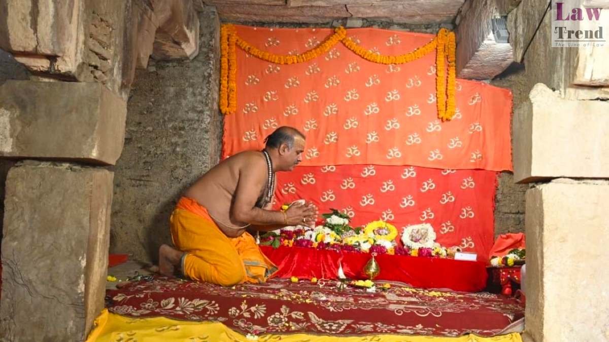 ज्ञानवापी मामले में हिंदू पक्ष की बड़ी जीत- व्यास तहख़ाने में पूजा रोकने कि मुस्लिम पक्ष की अपील इलाहाबाद हाईकोर्ट ने की ख़ारिज