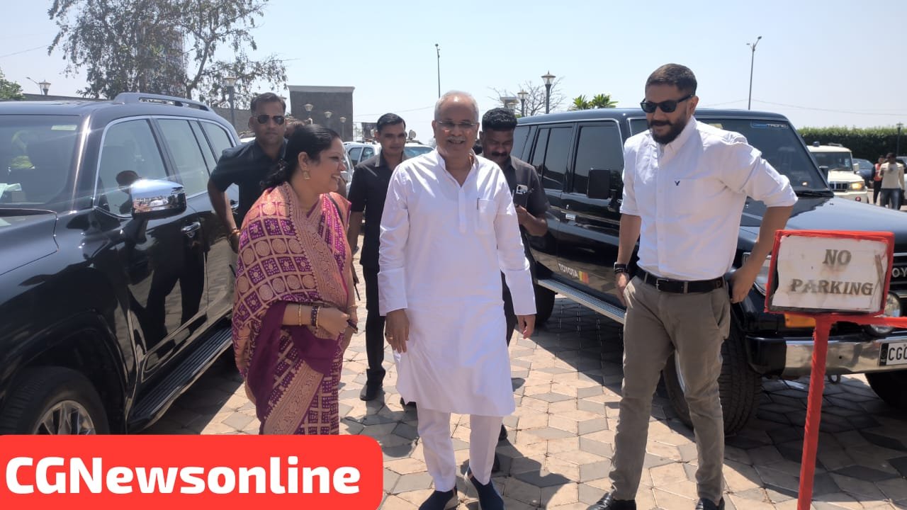 आज ही बची 5 सीटों पर घोषित हो जाएंगे कांग्रेस प्रत्याशी 🛑 कांग्रेस में रह कर बीजेपी के स्लीपर सेल कर रहे हैं काम 🔵 इलेक्टोरल बाण्ड मामले में भूपेश का बड़ा बयान