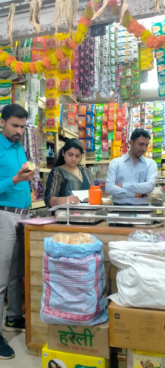 जाने जिले में कौन-कौन से किराना एवं मिष्ठान भंडार खिला रहे हैं सब स्टैंडर्ड के मावा, बूंदी लड्डू, पेड़ा, नमूने अवमानक पाए जाने पर विक्रेताओं पर न्यायालय ने लगाया 10 लाख 5 हजार रूपए का अर्थदण्ड