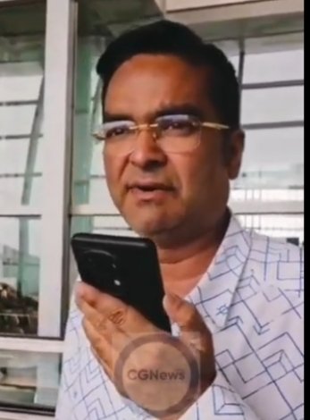 देखिए विडियो 🟢 बच्ची की मांग पर तत्काल घनघनाया अधिकारी का फोन 🟠 विधायक रिकेश ने कहा “अभी क्लिनिंग करवा रोड बनवाइए”