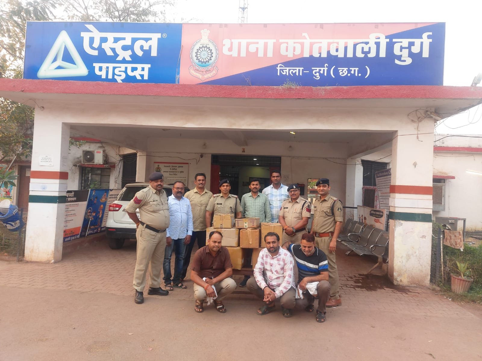 मध्य प्रदेश से तस्करी कर दुर्ग जिले में खपाई जा रही थी नशीली दवाइयां, तीन आरोपियों को दुर्ग पुलिस ने जबलपुर से किया गिरफ्तार, करीब 1 लाख 50 हजार नग नशीली टैबलेट जप्त