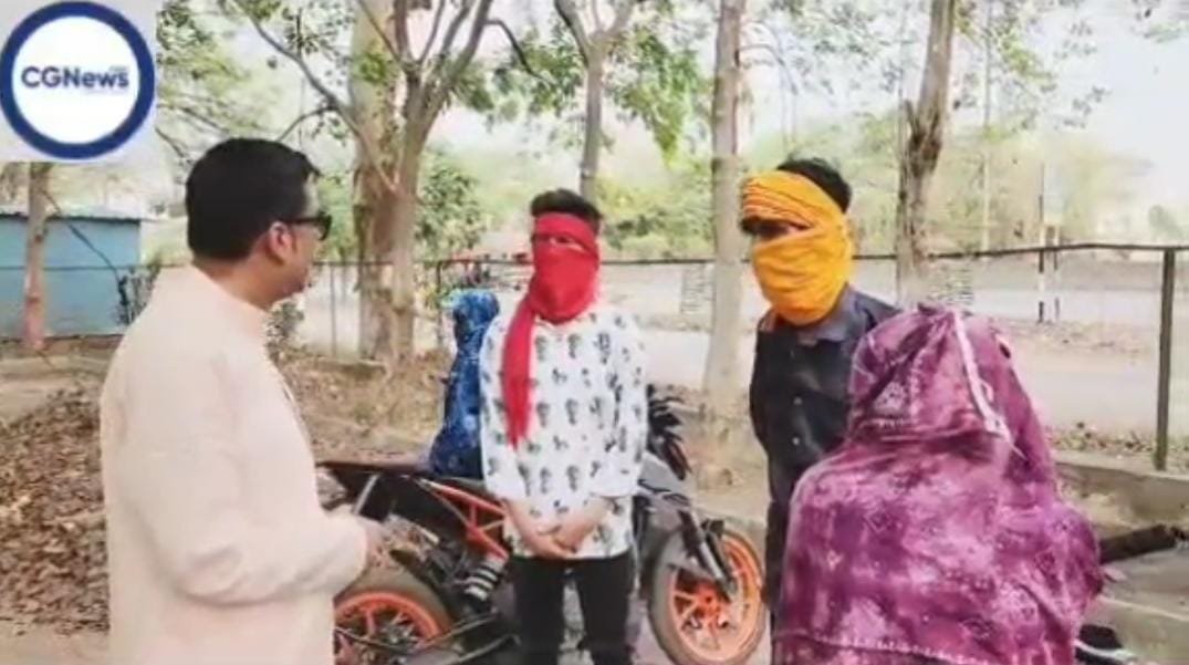 🛑 45 डिग्री टेम्प्रेचर में प्रेमी जोड़ों ने बनाया गार्डन को अड्डा, शिकायत पर पहुंचे वैशाली नगर विधायक रिकेश, लगाई फटकार